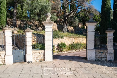 Historic property overlooking Toulon harbor