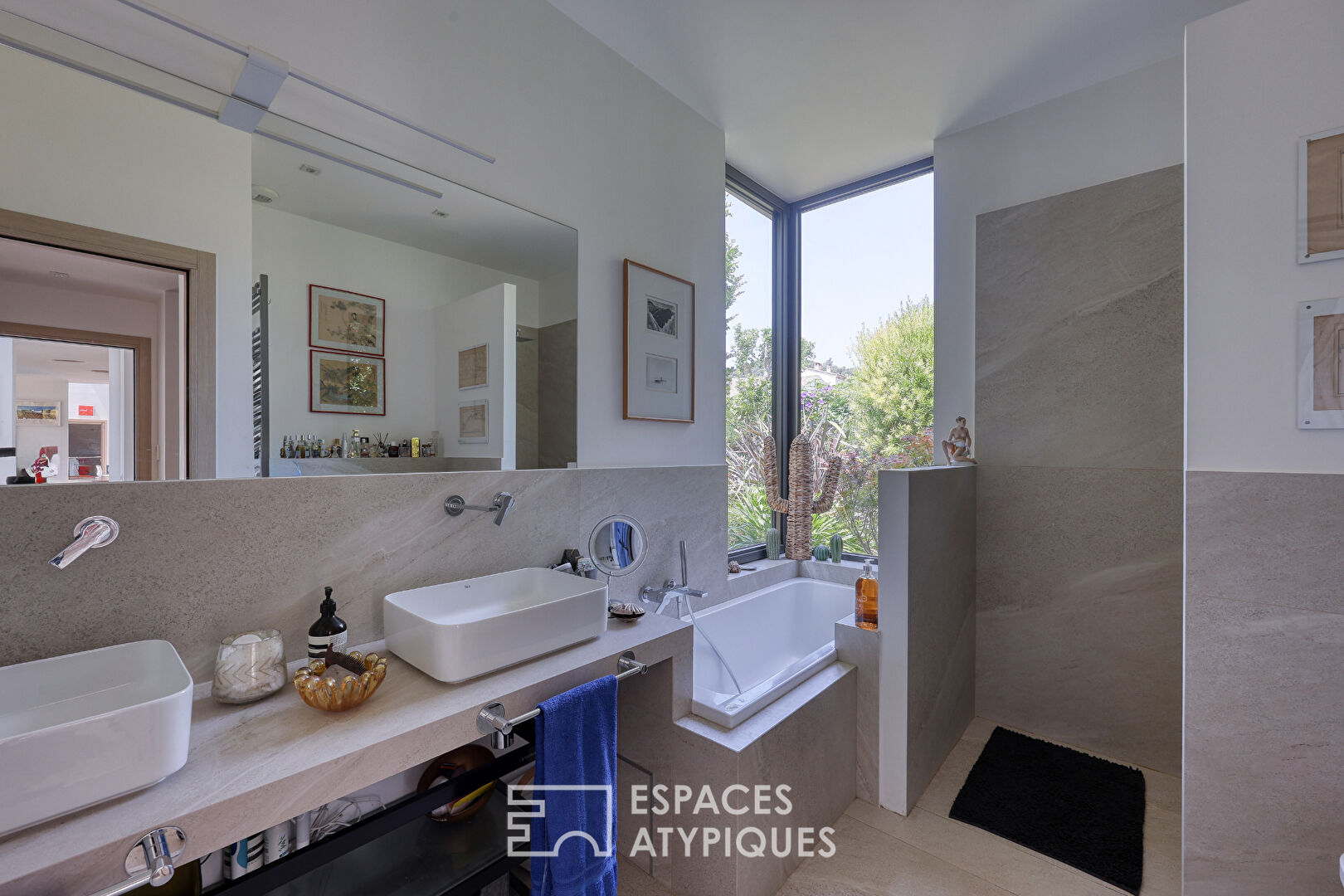 Maison d’architecte hors norme proche plage