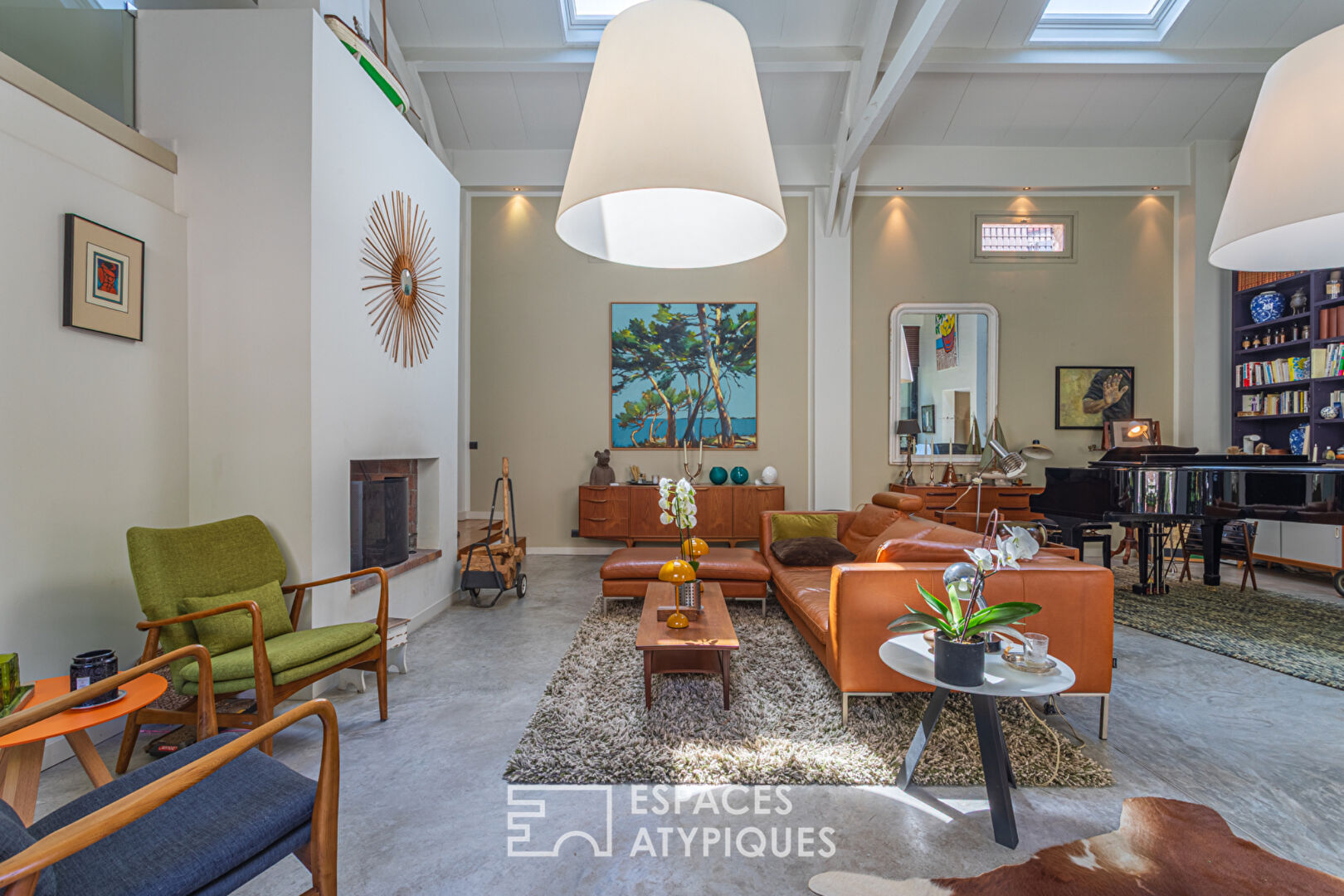 Villa – Loft with patio near the sea