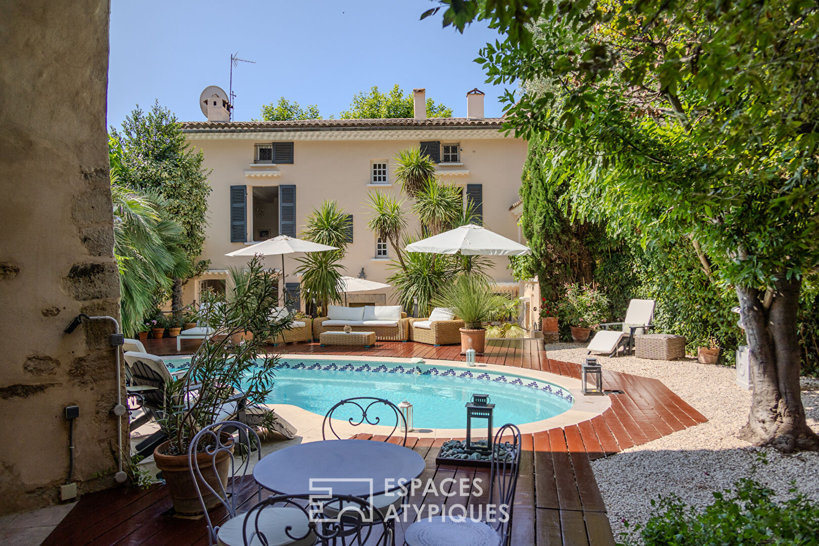 Charming historic house with view and pool