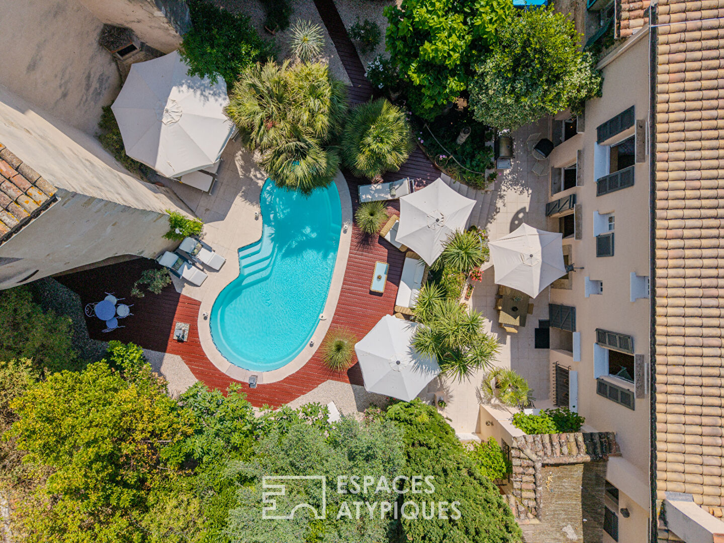 Charming historic house with view and pool