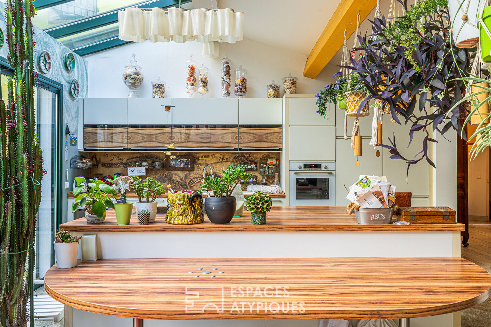 Propriété de deux maisons avec atelier et jardin d’artiste