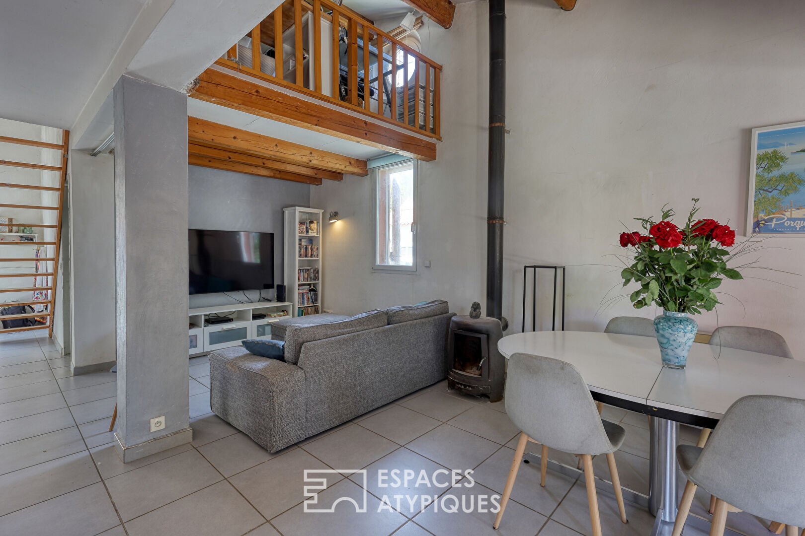 House a few steps from a fine sandy beach of 130m2 in Hyères for an enchanting interlude between sea and nature