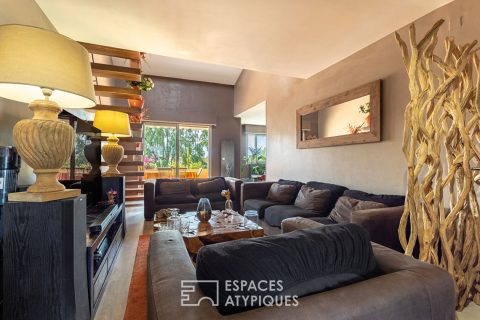 Top-floor duplex apartment near the sea in Cap Brun