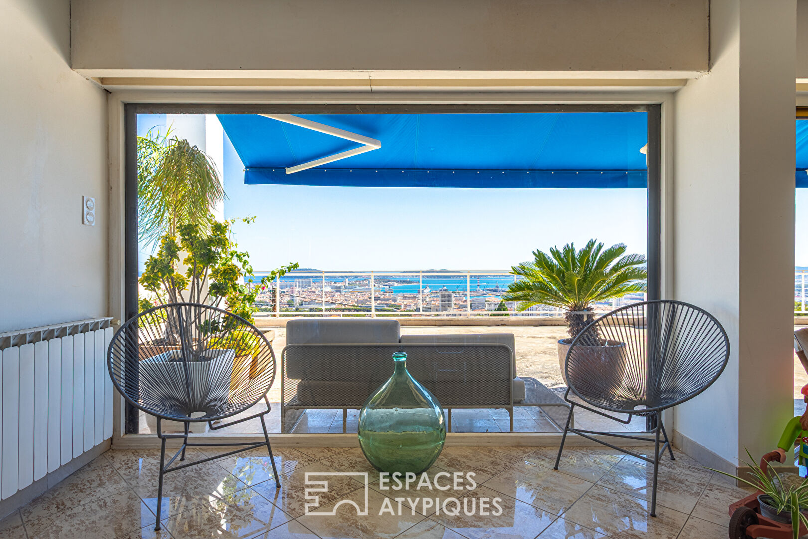 Appartement terrasse grand format avec vue spectaculaire