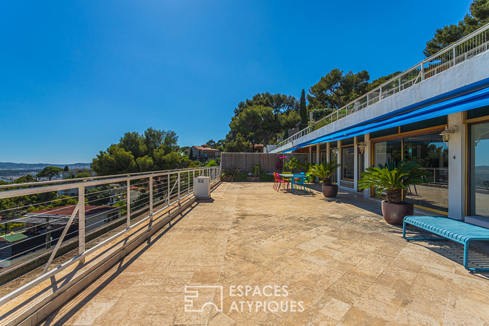 Appartement terrasse grand format avec vue spectaculaire