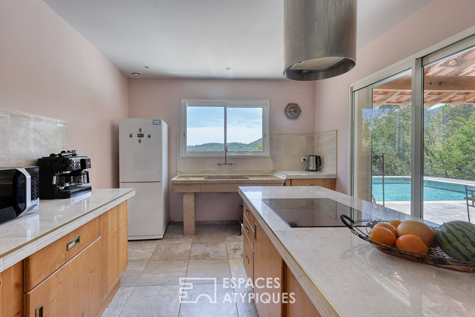 Maison contemporaine – vue contemplative