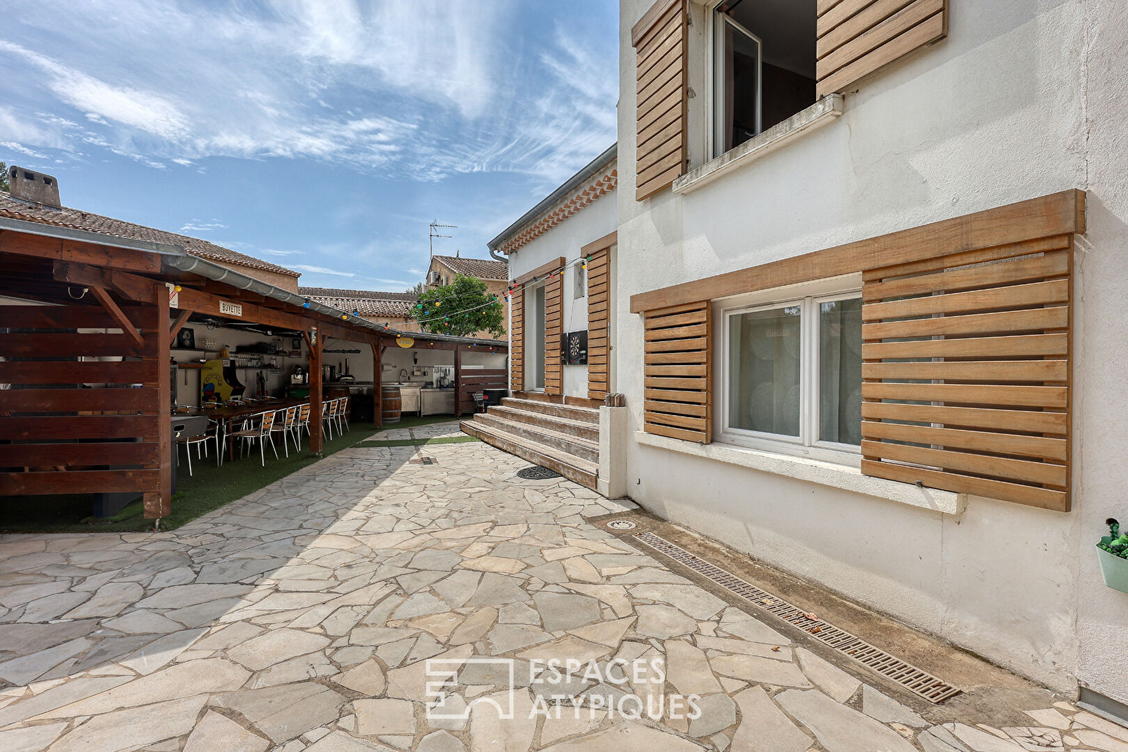 Villa au look vintage avec piscine