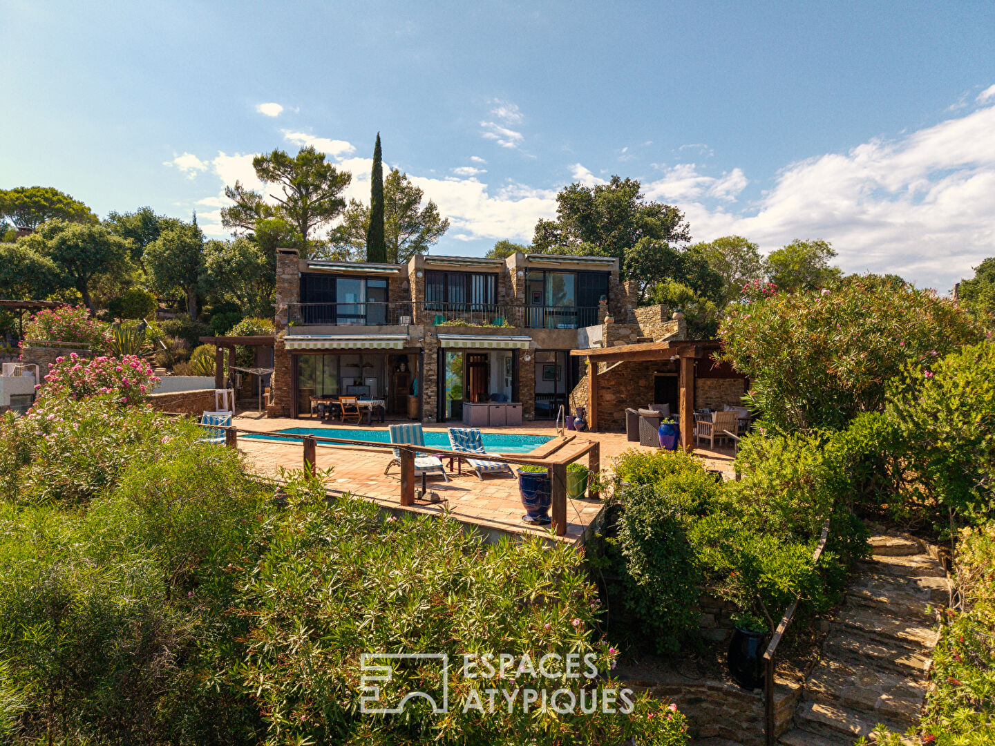 Villa familiale au Gaou-Bénat vue mer