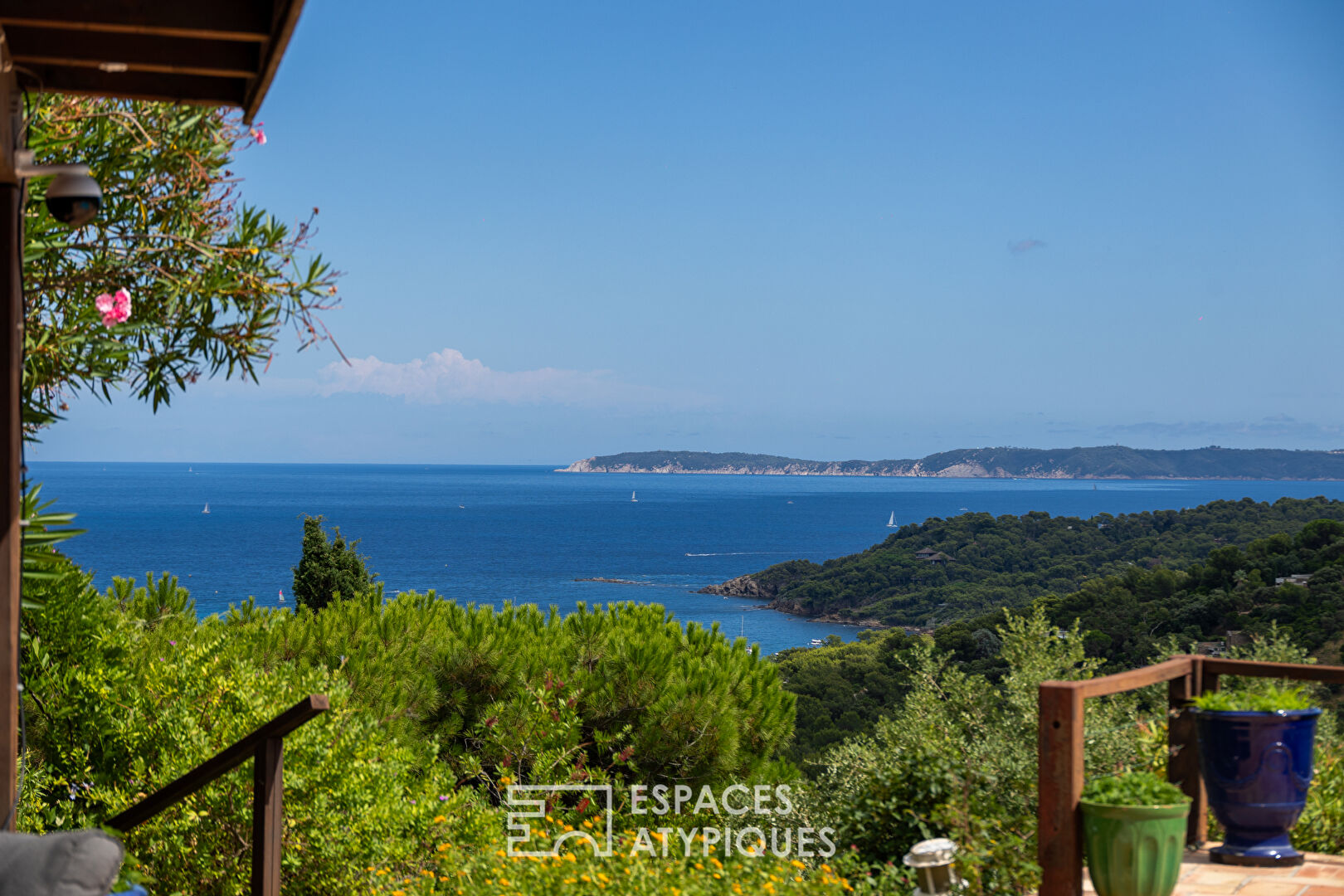 Villa familiale au Gaou-Bénat vue mer