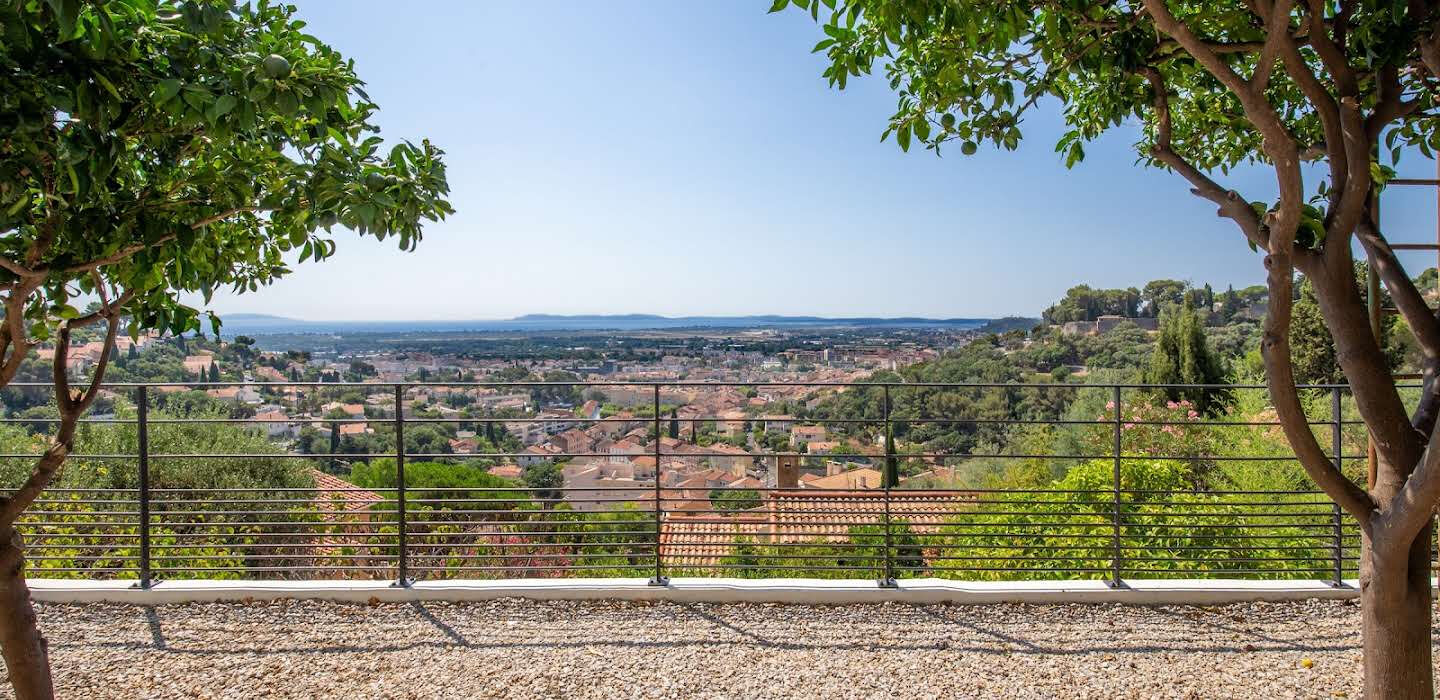 Villa vue mer panoramique proche centre ville
