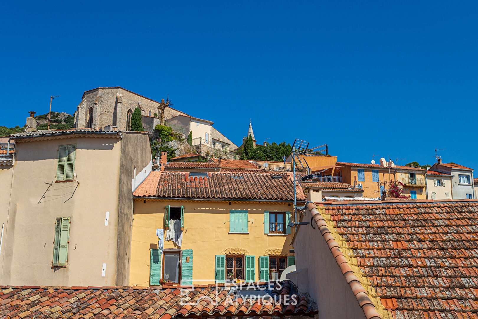 Charming apartment in the heart of Hyères,