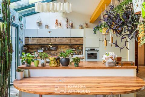 Propriété de deux maisons avec atelier et jardin