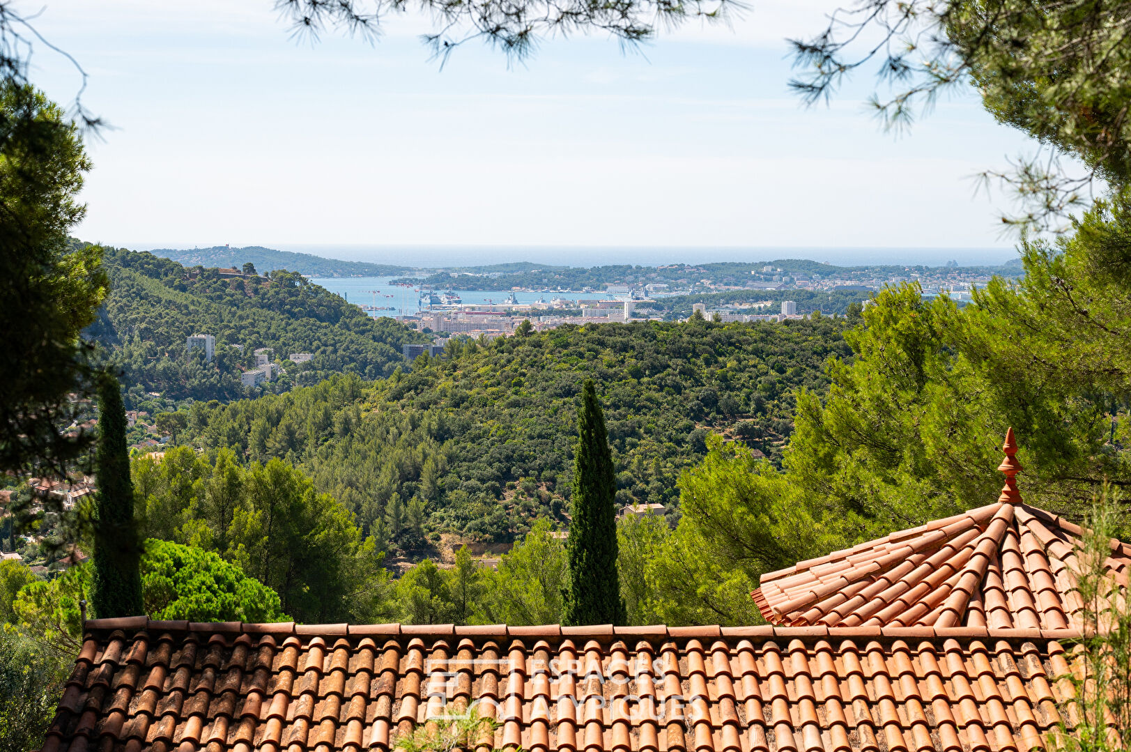 Haut de villa plain pied vue mer