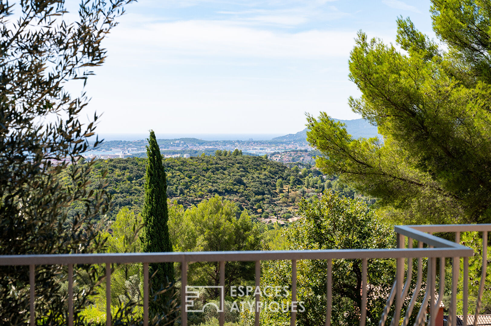 Haut de villa plain pied vue mer