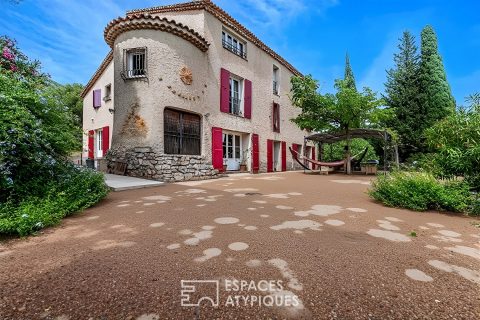 Authentique propriété du 19e siècle avec vue mer et parc privé
