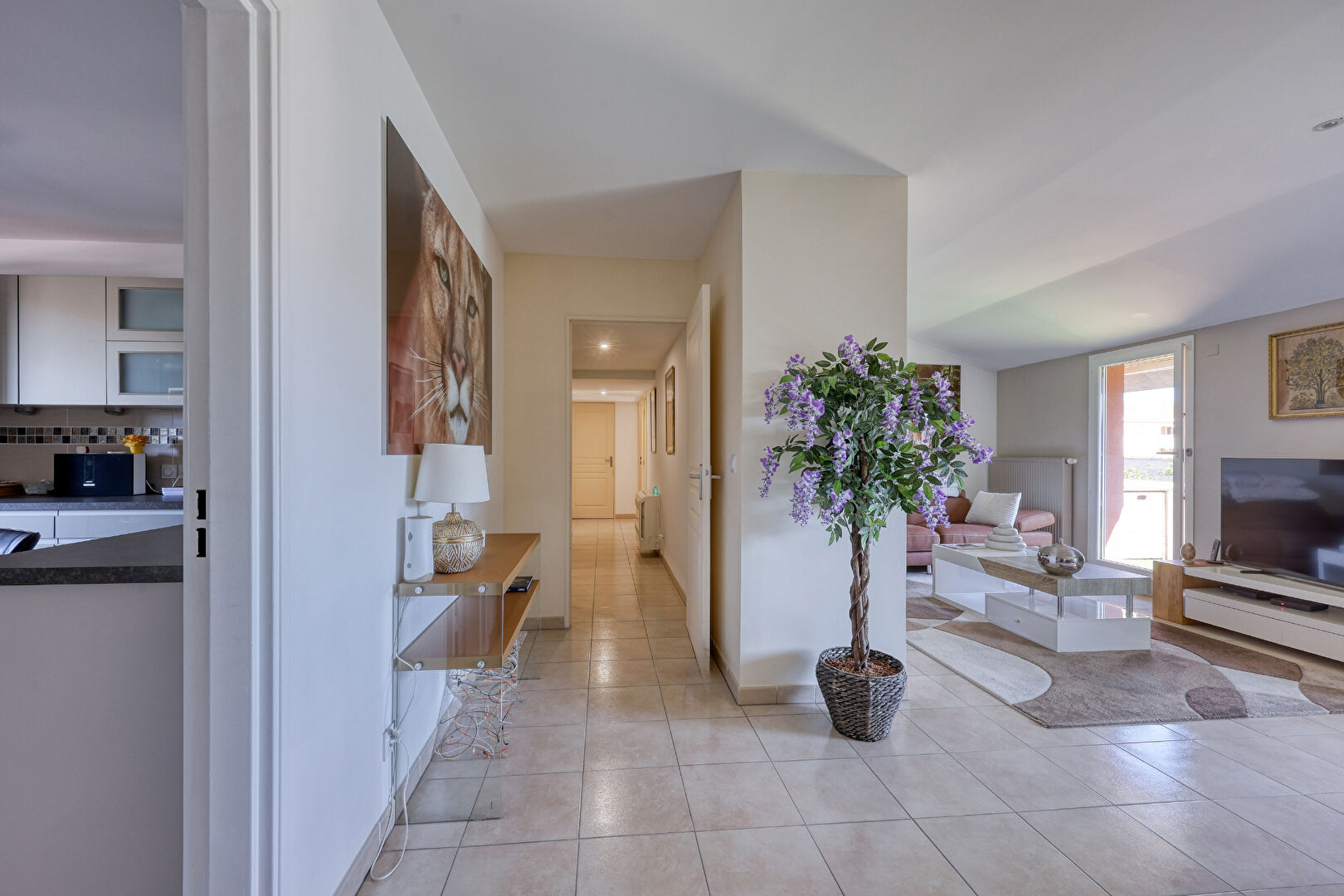 Contemporary top-floor apartment – 60 m2 terrace