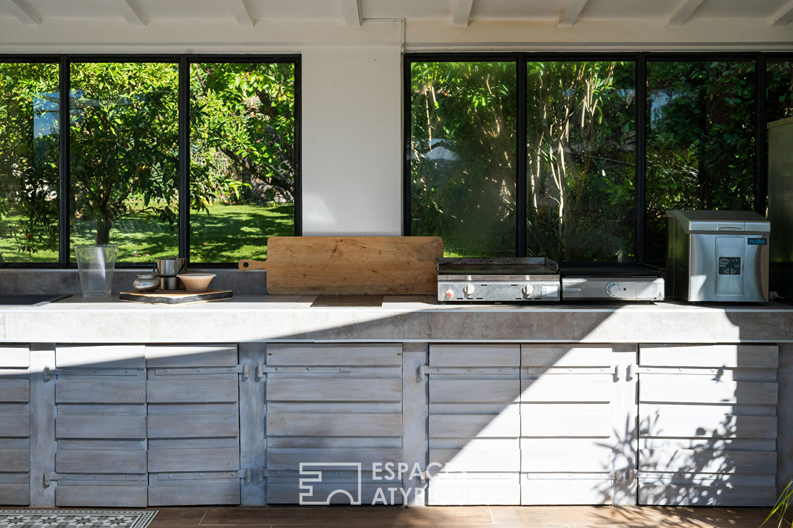 Villa standing avec piscine