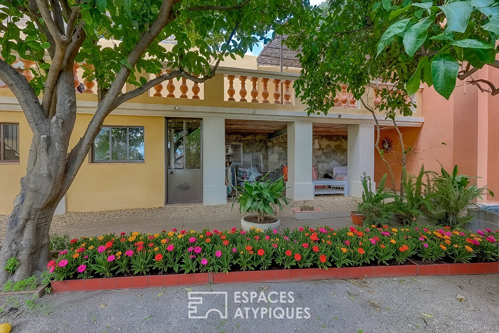 Propriété historique vue mer en coeur de ville