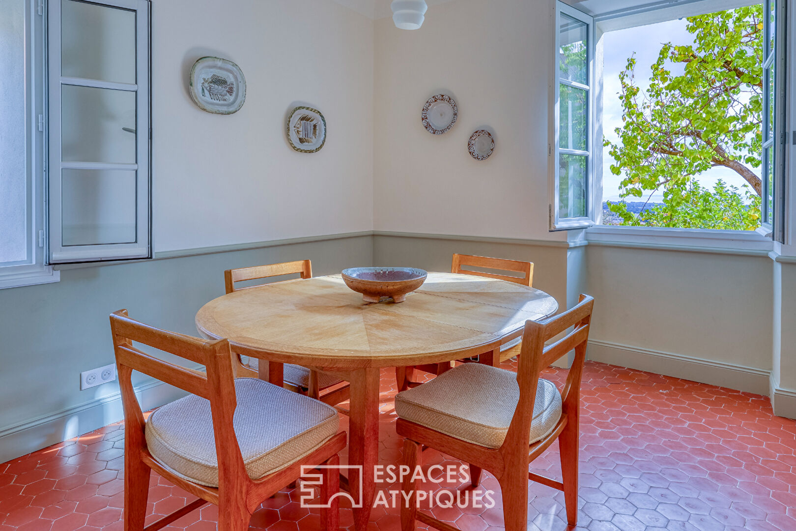 Propriété historique vue mer en coeur de ville