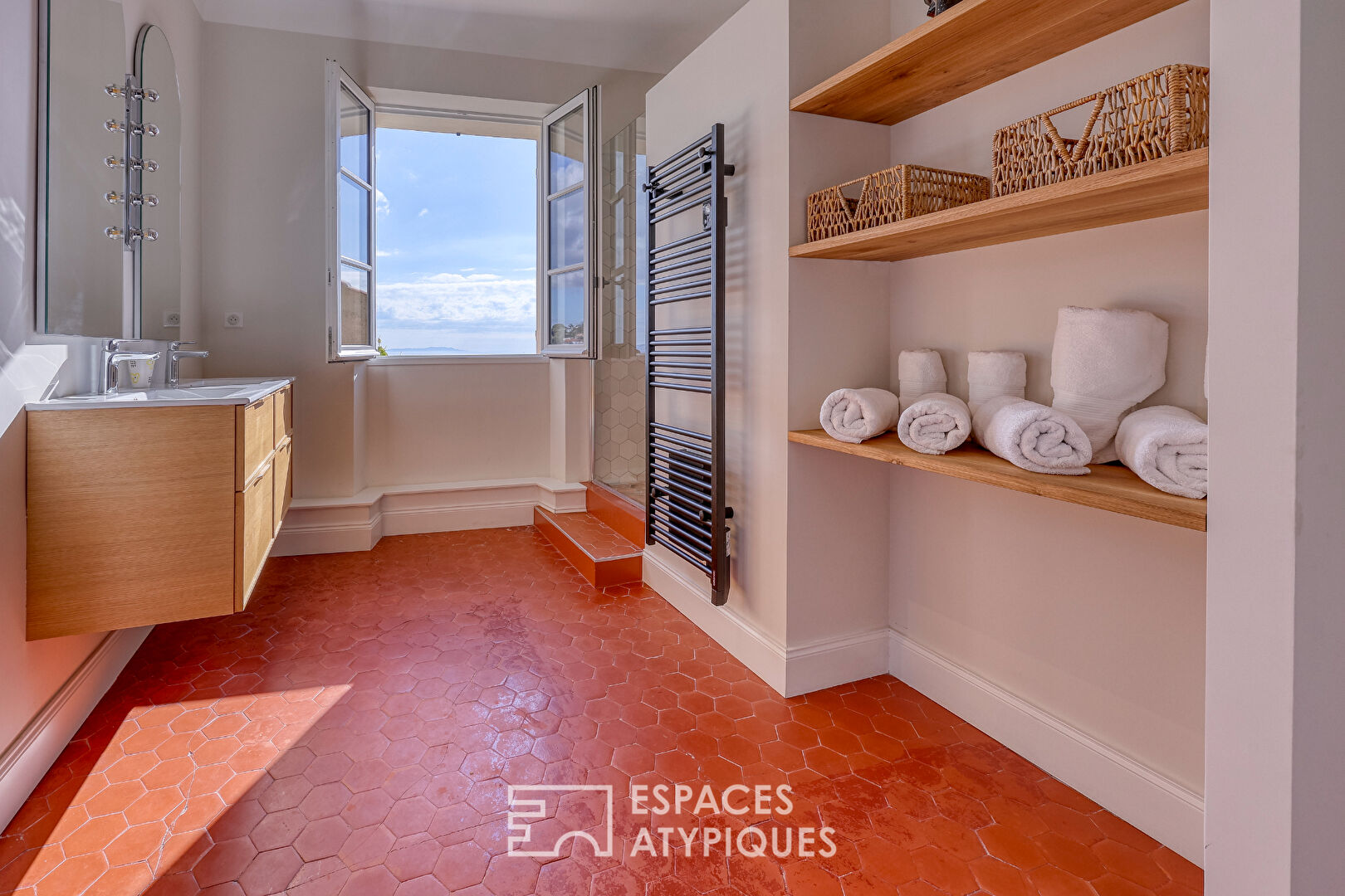 Propriété historique vue mer en cœur de ville