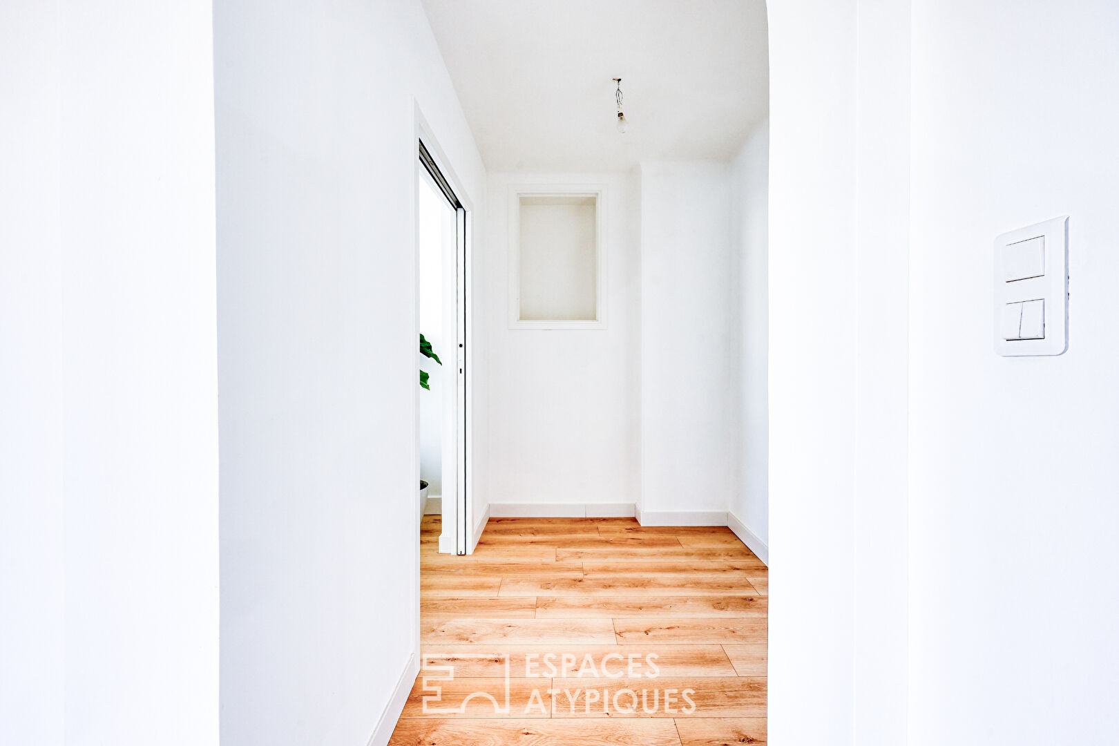 Duplex rénové avec extérieur et stationnement à Hyères