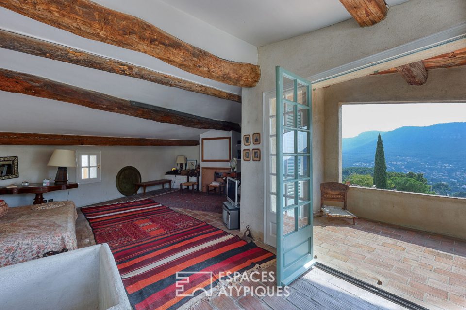 Maison authentique au coeur du village du Revest