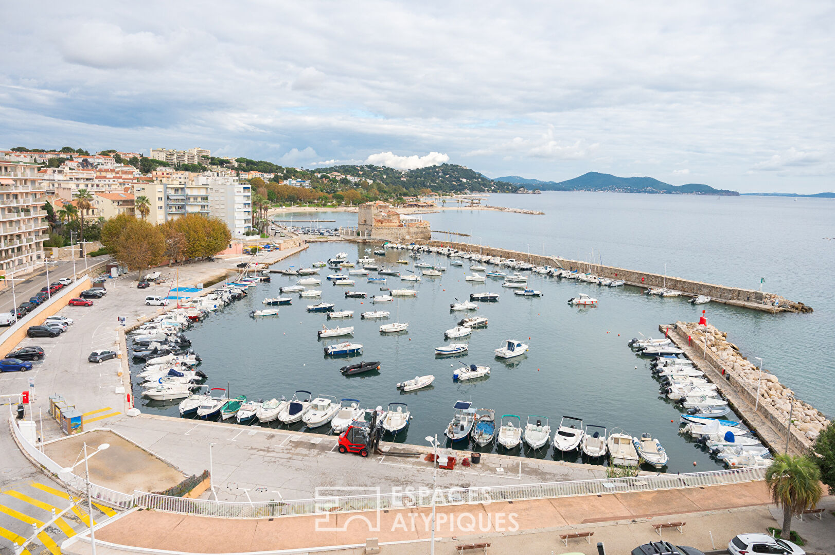 Appartement vue mer et terrasse au Mourillon