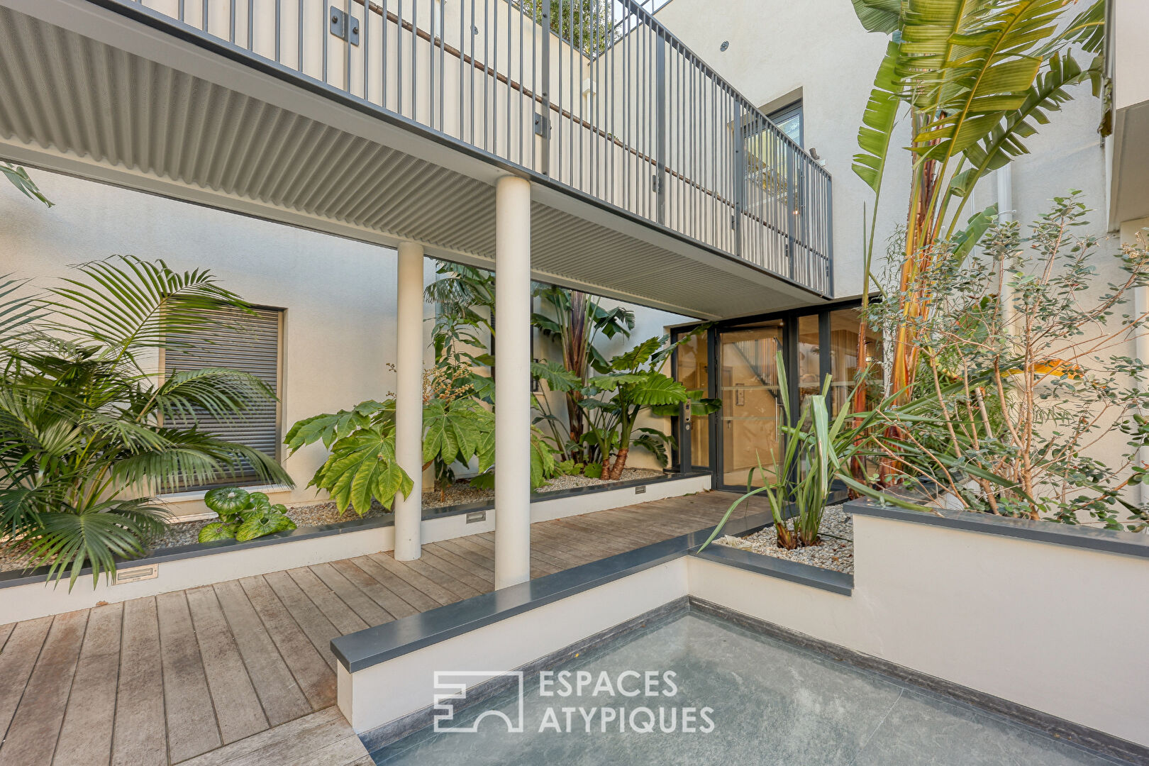 Rez-de-jardin avec un grand extérieur dans une résidence très haut de gamme