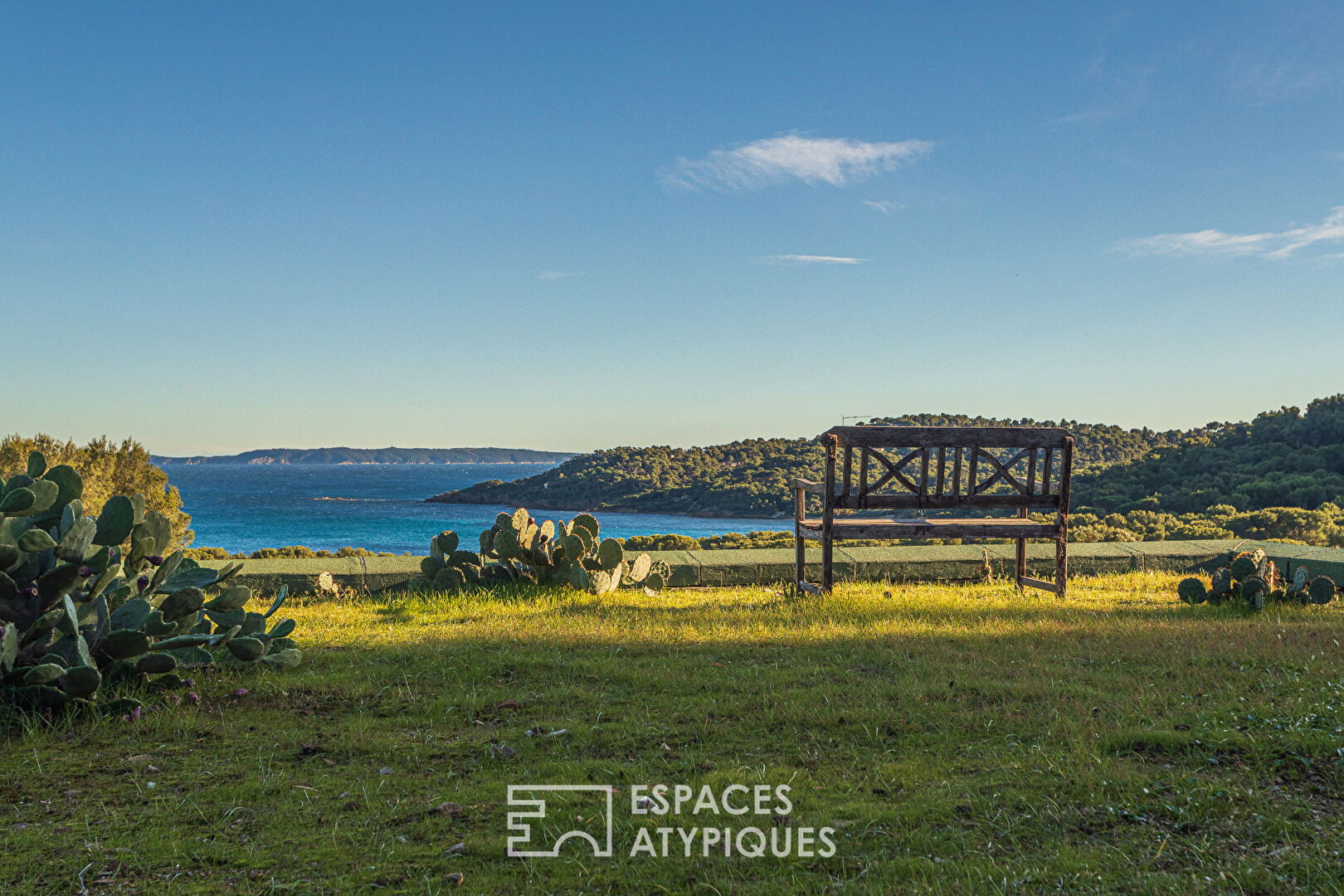 Villa vue mer cinématographique Gaou-Bénat