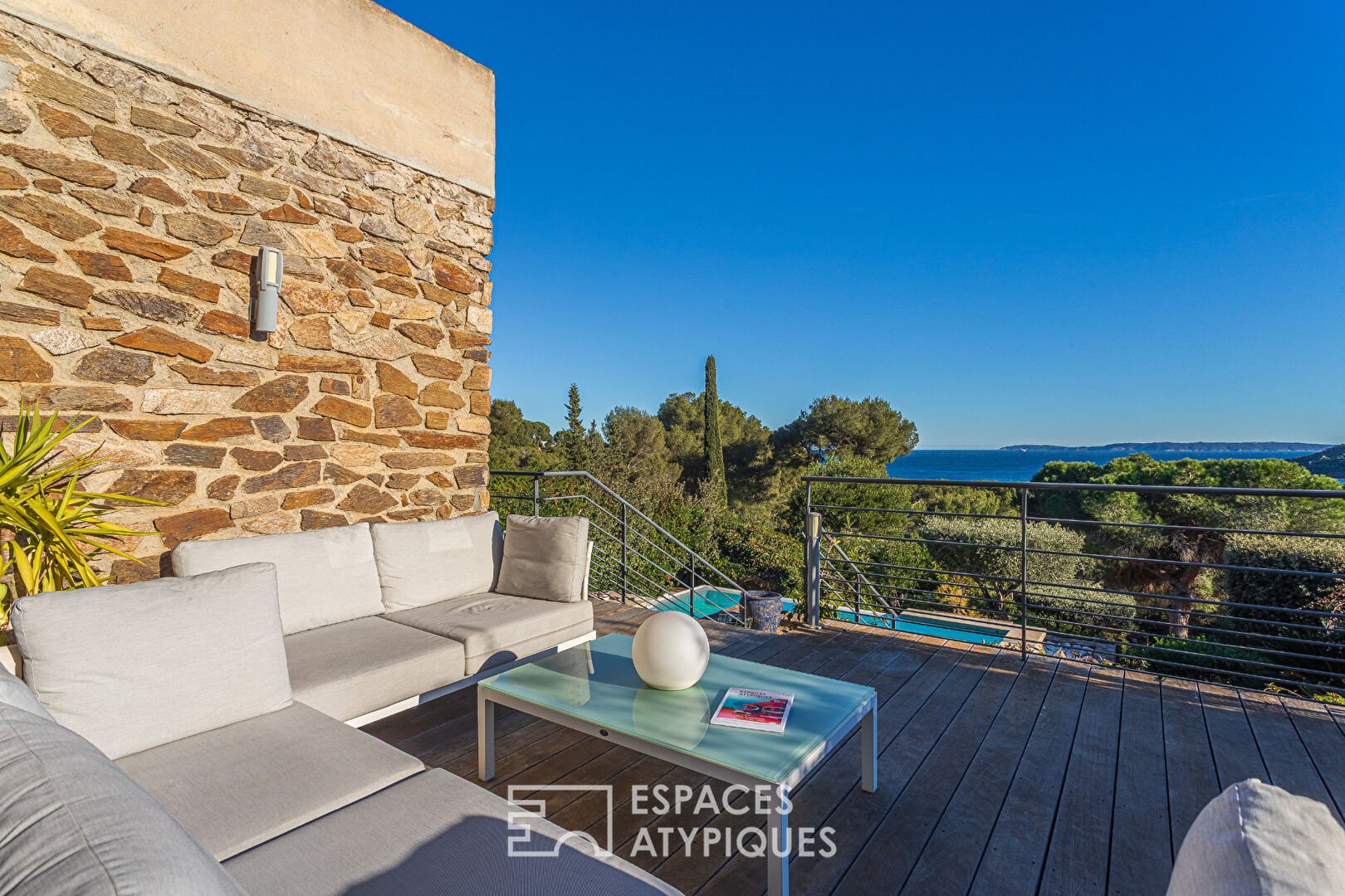 Villa vue mer cinématographique Gaou-Bénat