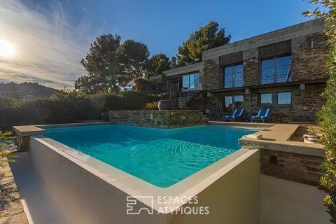 Villa with cinematic sea views Gaou-Bénat