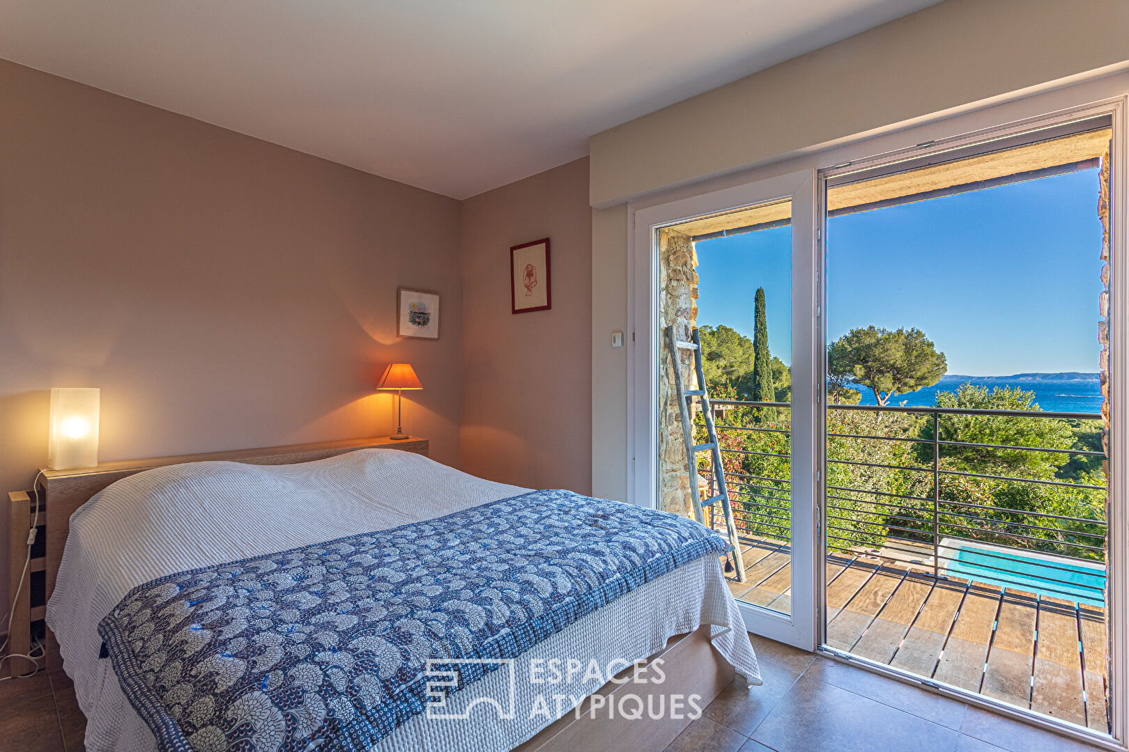 Villa vue mer cinématographique Gaou-Bénat