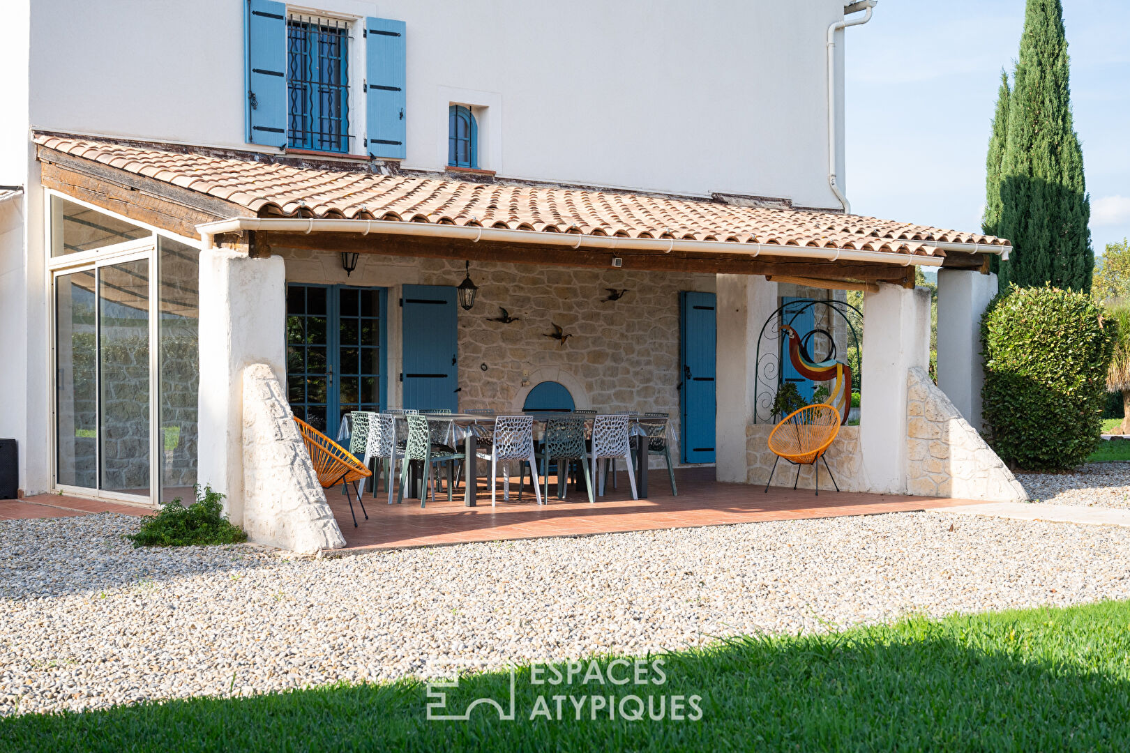 Mas provençal historique avec parc arboré et piscine