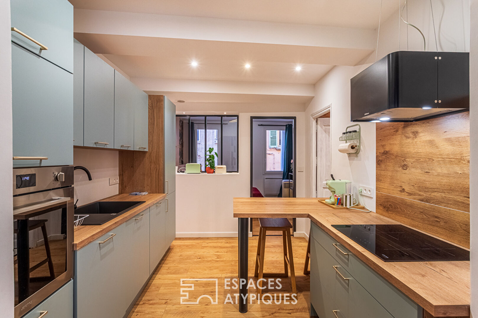 Appartement contemporain dans le centre ville historique