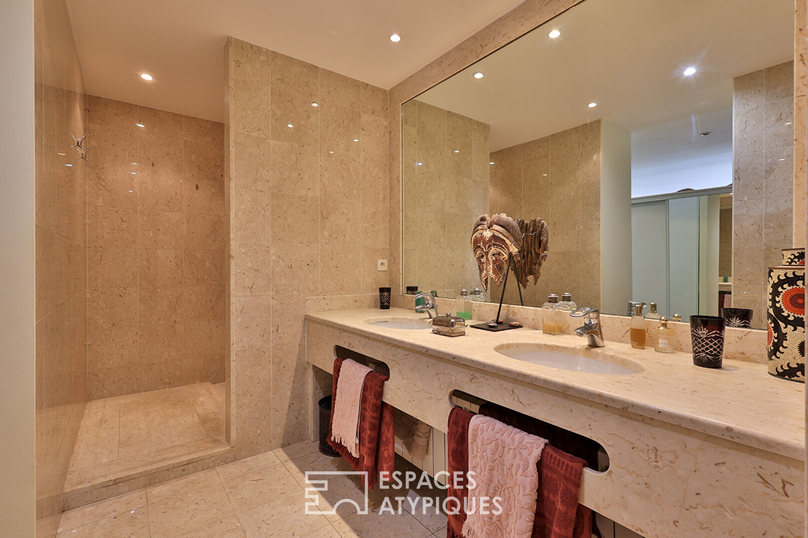 Maison de village avec terrasse