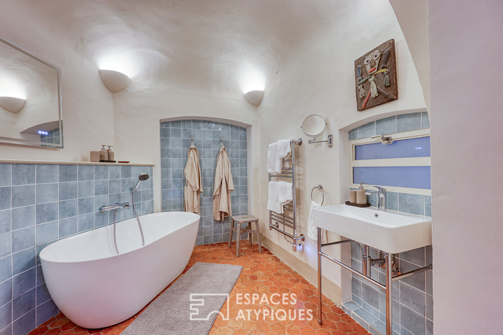 Appartement de charme entièrement rénové et meublé