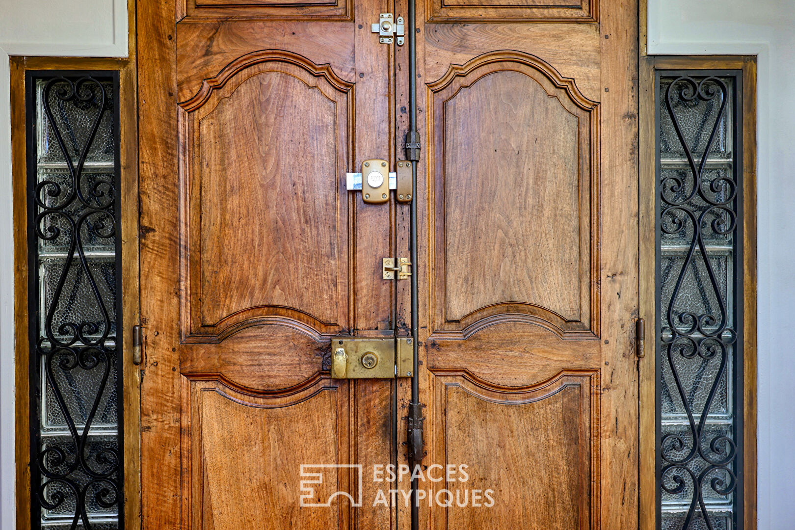 Appartement de charme entièrement rénové et meublé