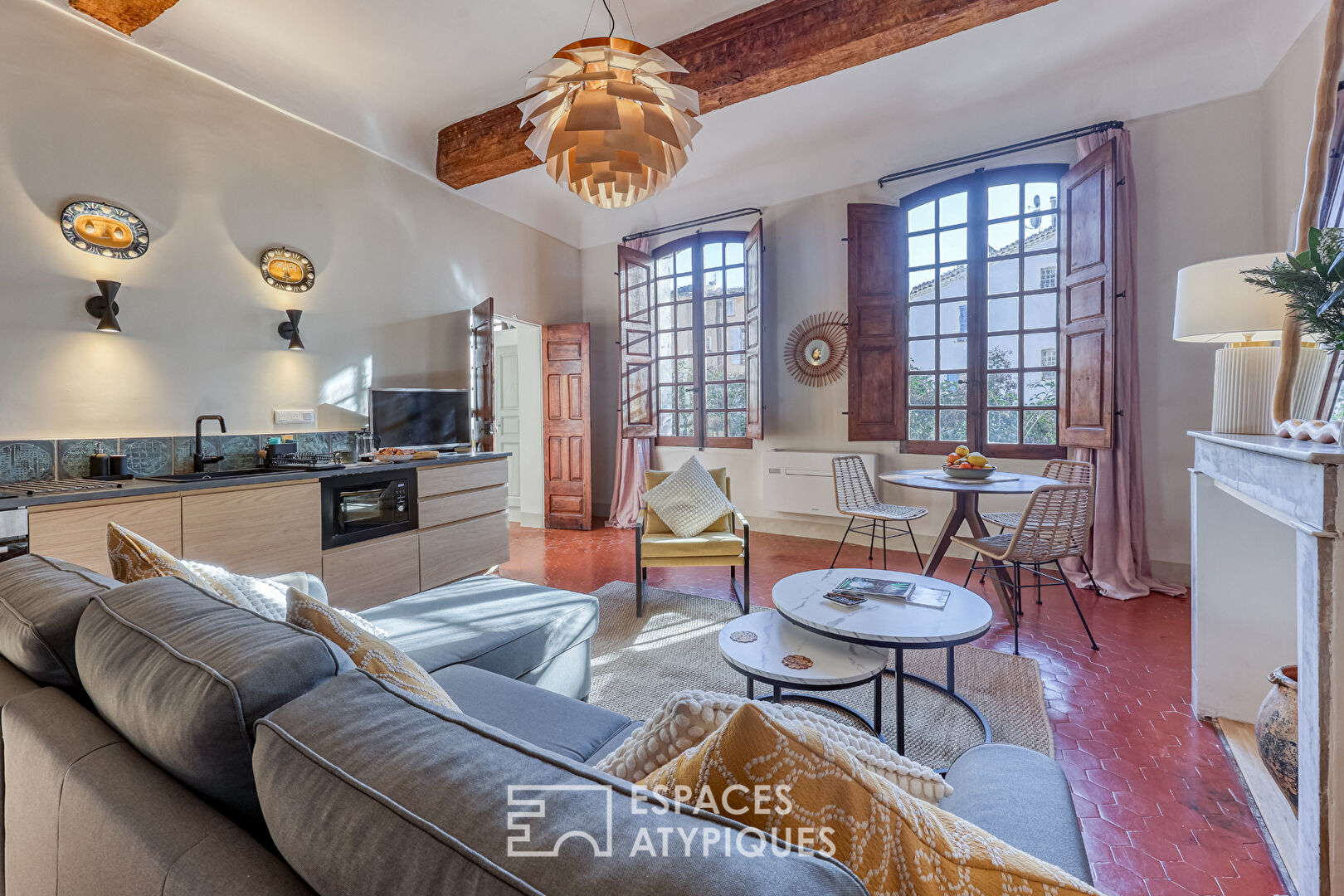 Appartement de charme entièrement rénové et meublé