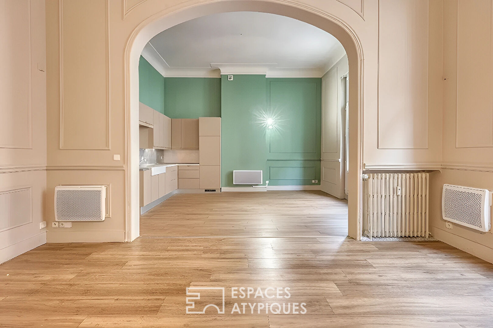 Appartement haussmannien rénové en haute ville