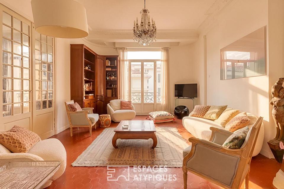 Appartement Art Déco et courbes magistrales