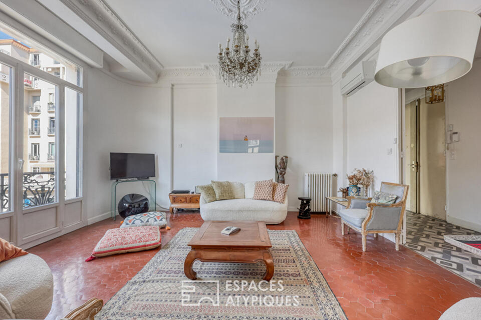 Appartement Art Déco et courbes magistrales
