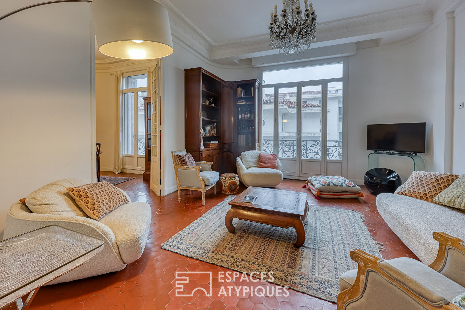 Appartement Art Déco et courbes magistrales