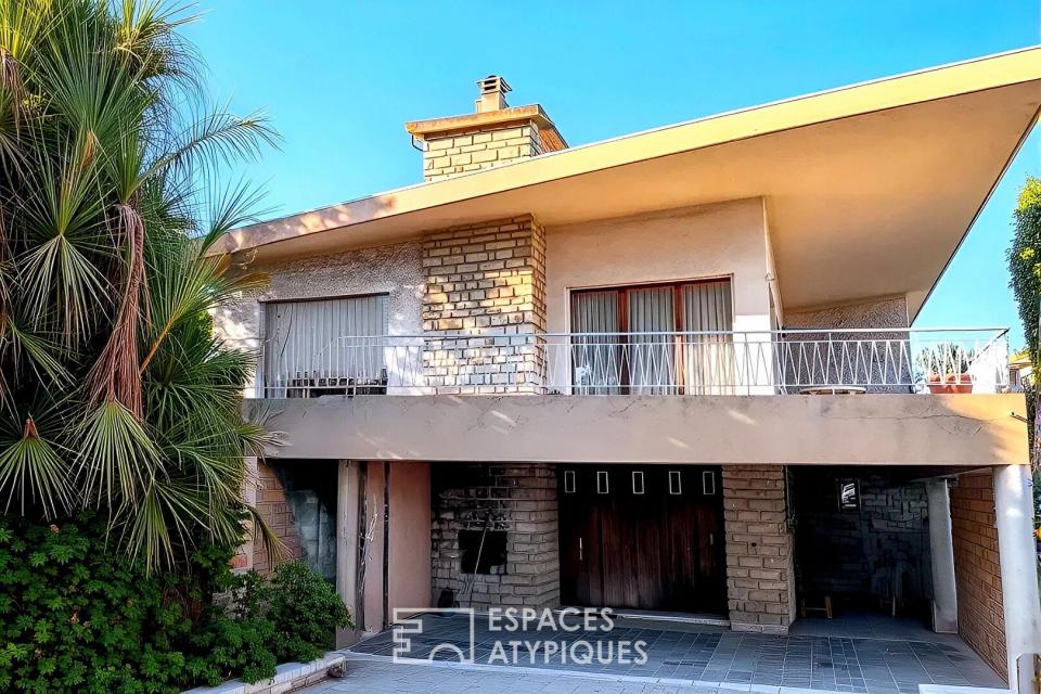 Elégance moderniste d'une maison d'architecte de 1965