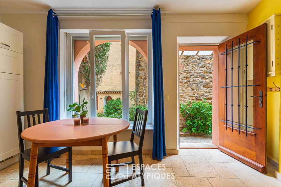 Charmante maison de village et son aperçu mer