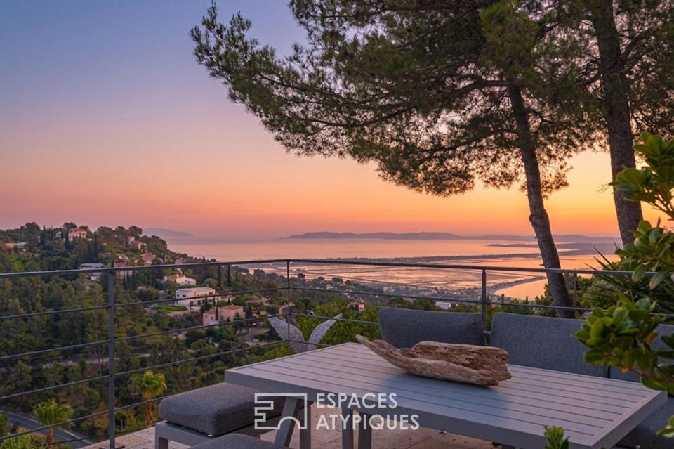 Maison scontemporaine avec vue mer exceptionnelle