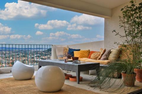 Maison de charme avec terrasse et vue mer