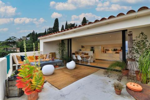Maison de charme avec terrasse et vue mer