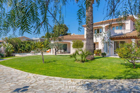 Villa d&rsquo;exception à deux pas du Port Miramar et des plages