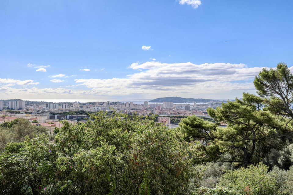 Villa des années 30 et sa vue rade